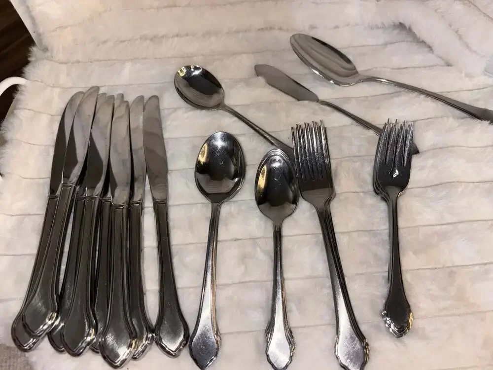 Vintage 36pc Oneida Wm A Rogers Stainless Flatware Set Summer Mist Autumn Glow